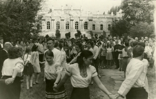 Веснянки Гомону в Києві. 1970 Веснянки Гомону в Києві. 1970